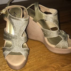 Lucky Brand Gold wedges